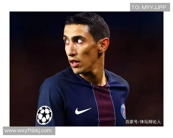 足球球星洗装风格演变与个人魅力彰显的精彩故事